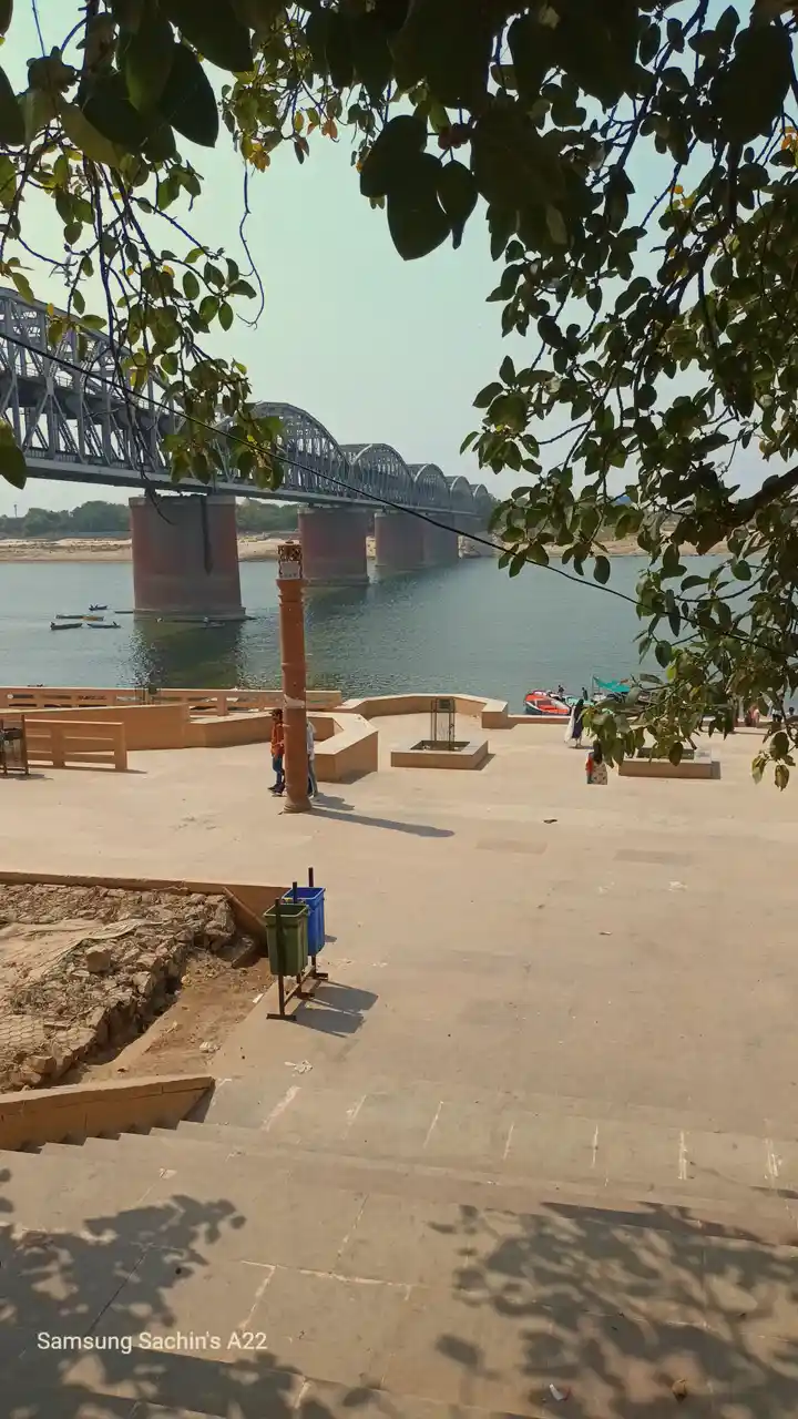 The open terraces of Namo Ghat beside the Malviya bridge